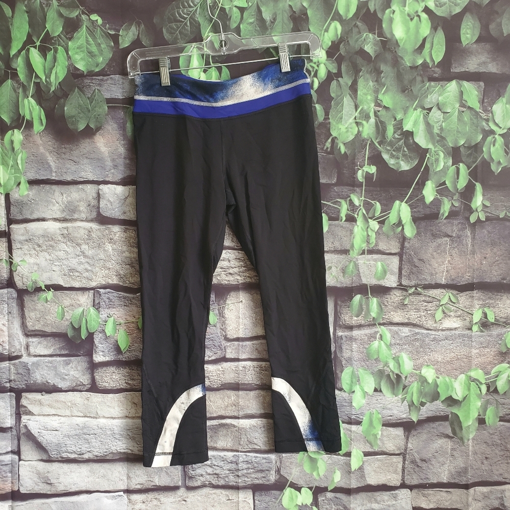 🍋🍋Lululemon Black Capris Size 6